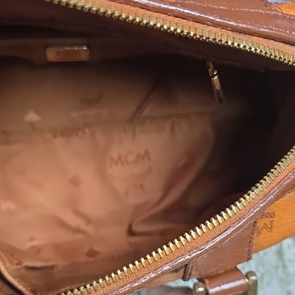 MCM Boston Bag - Picture 8 of 11